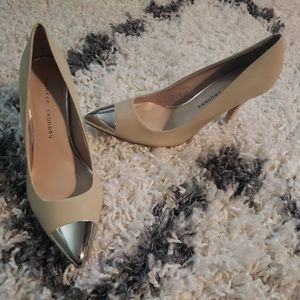 silver cap toe pump